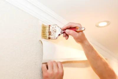 Pose de papier peint à Gout-Rossignol — revêtements muraux et toiles de verre
